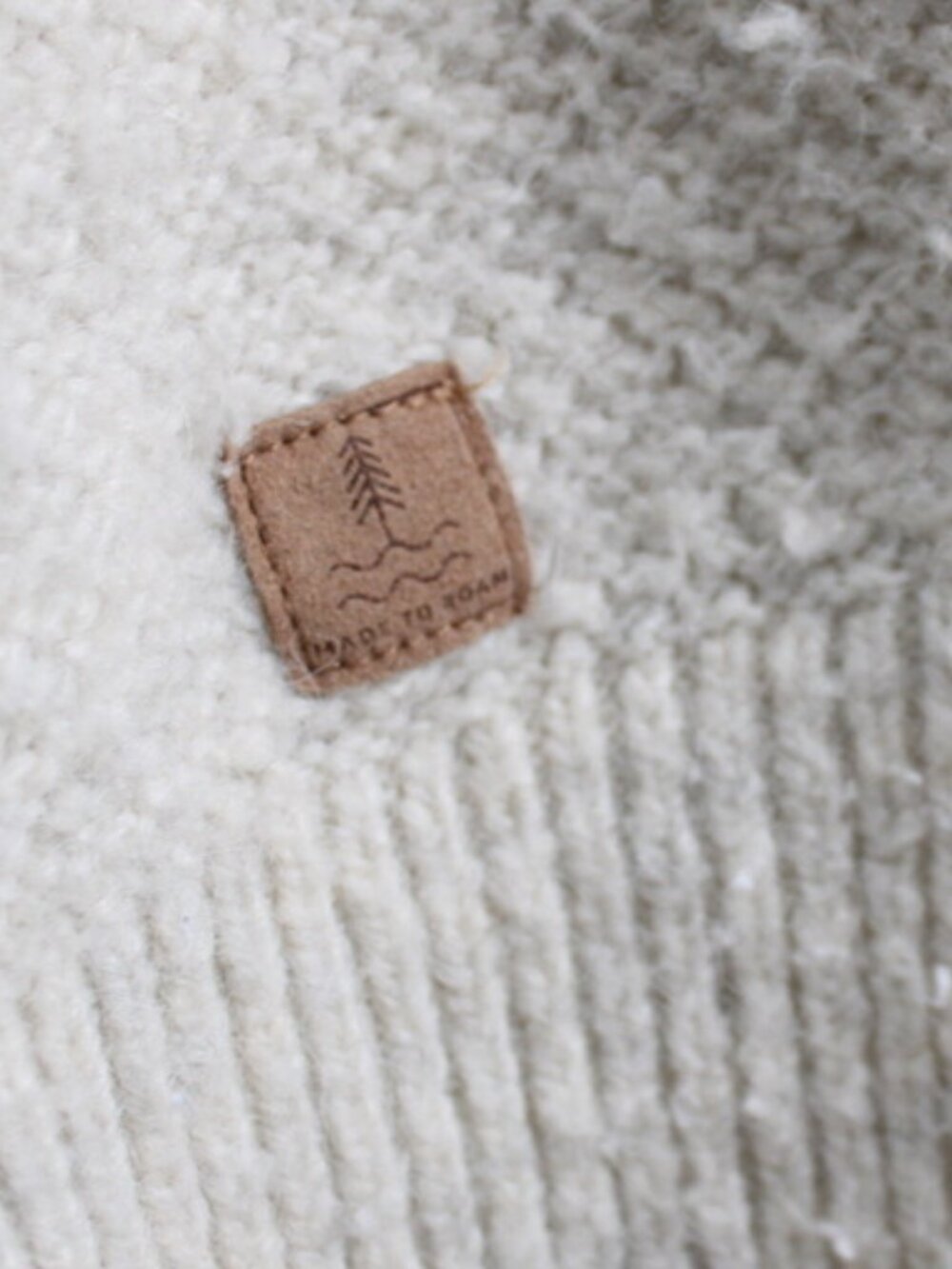 Passenger Women's Cove Recycled Knitted Jumper Sweater in Off White Size Large - Picture 4 of 6
